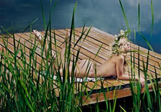 Polina Gagarina feet photo thumbnail