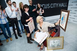 Polina Gagarina feet photo thumbnail