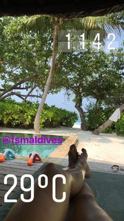 Polina Gagarina feet photo thumbnail