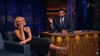 Polina Gagarina feet photo thumbnail