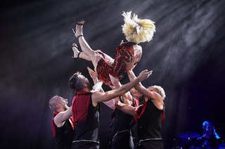 Polina Gagarina feet photo thumbnail