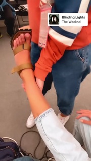 Polina Gagarina feet photo thumbnail