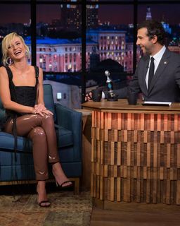 Polina Gagarina feet photo thumbnail