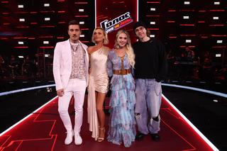 Polina Gagarina feet photo thumbnail