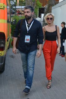 Polina Gagarina feet photo thumbnail