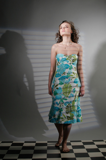 Polina Gagarina feet photo thumbnail