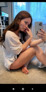 Polina Grents feet photo thumbnail