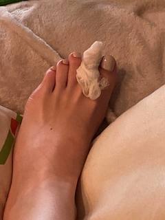 Polina Grents feet photo thumbnail