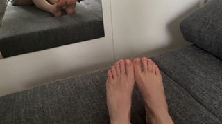 Polina Grents feet photo thumbnail