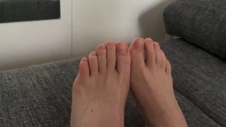 Polina Grents feet photo thumbnail