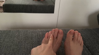 Polina Grents feet photo thumbnail