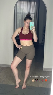 Polina Grents feet photo thumbnail