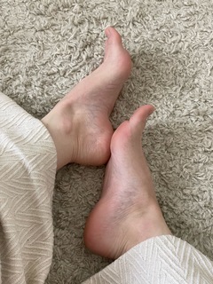 Polina Grents feet photo thumbnail