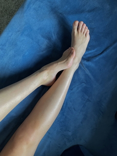 Polina Grents feet photo thumbnail