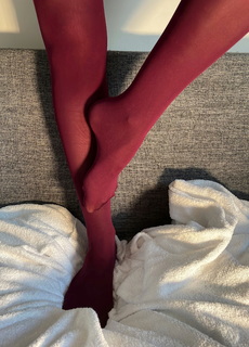 Polina Grents feet photo thumbnail