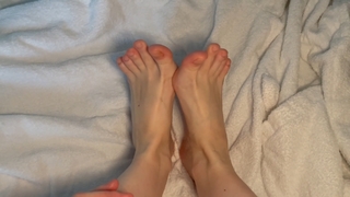 Polina Grents feet photo thumbnail