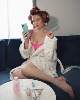Polina Grents feet photo thumbnail