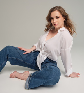 Polina Grents feet photo thumbnail