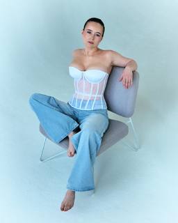 Polina Grents feet photo thumbnail