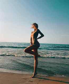 Polina Malinovskaya feet photo 2