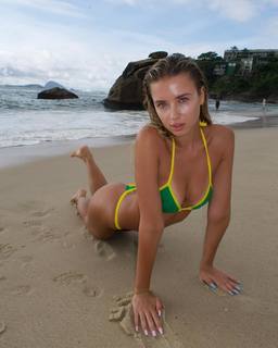 Polina Malinovskaya feet photo 15