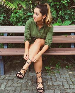Polliana Aleixo feet photo 11