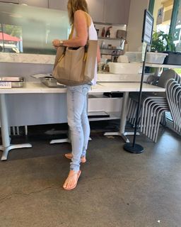 Polly Shannon feet photo 13