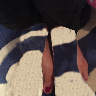 Polly Shannon feet photo 5