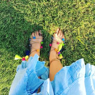 Pollyanna McIntosh feet photo thumbnail