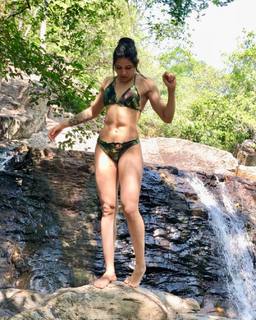 Polyana Viana feet photo 3
