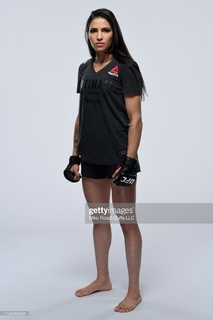 Polyana Viana feet photo 15