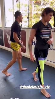 Polyana Viana feet photo 19