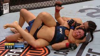 Polyana Viana feet photo 13