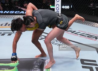 Polyana Viana feet photo 13