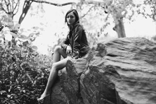 Pom Klementieff feet photo thumbnail