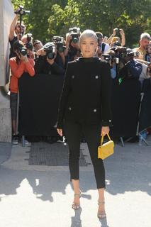 Pom Klementieff feet photo thumbnail