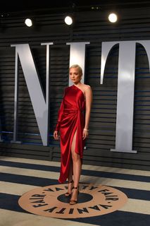 Pom Klementieff feet photo thumbnail