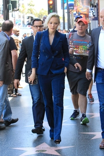 Pom Klementieff feet photo thumbnail