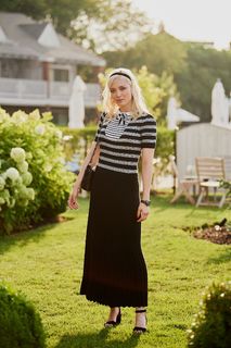 Pom Klementieff feet photo thumbnail