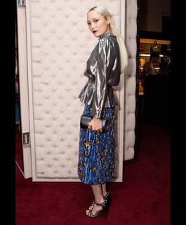 Pom Klementieff feet photo thumbnail