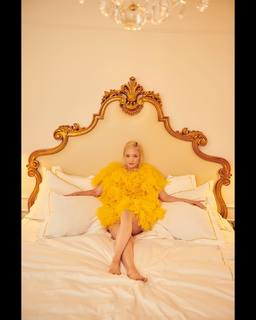 Pom Klementieff feet photo thumbnail