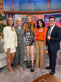 Pom Klementieff feet photo thumbnail