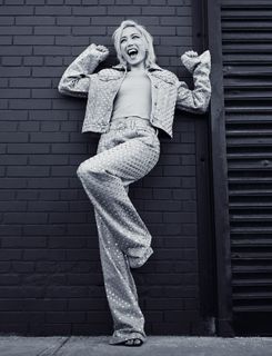 Pom Klementieff feet photo thumbnail