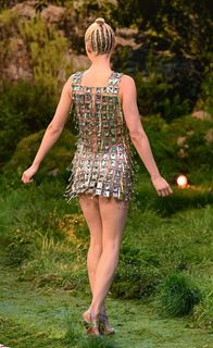 Pom Klementieff feet photo thumbnail
