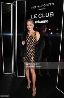 Pom Klementieff feet photo thumbnail