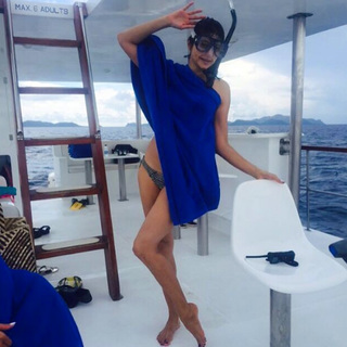Pooja Batra feet photo 9