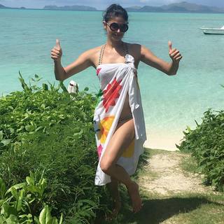 Pooja Batra feet photo 6