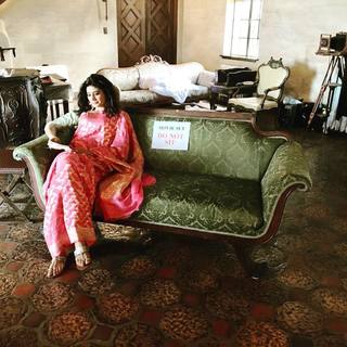 Pooja Batra feet photo 3