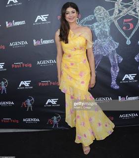 Pooja Batra feet photo 15