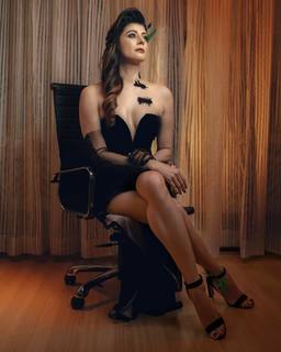 Pooja Batra feet photo 11